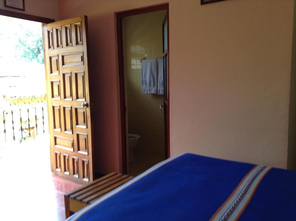 Posada De La Salud Пацкуаро Экстерьер фото