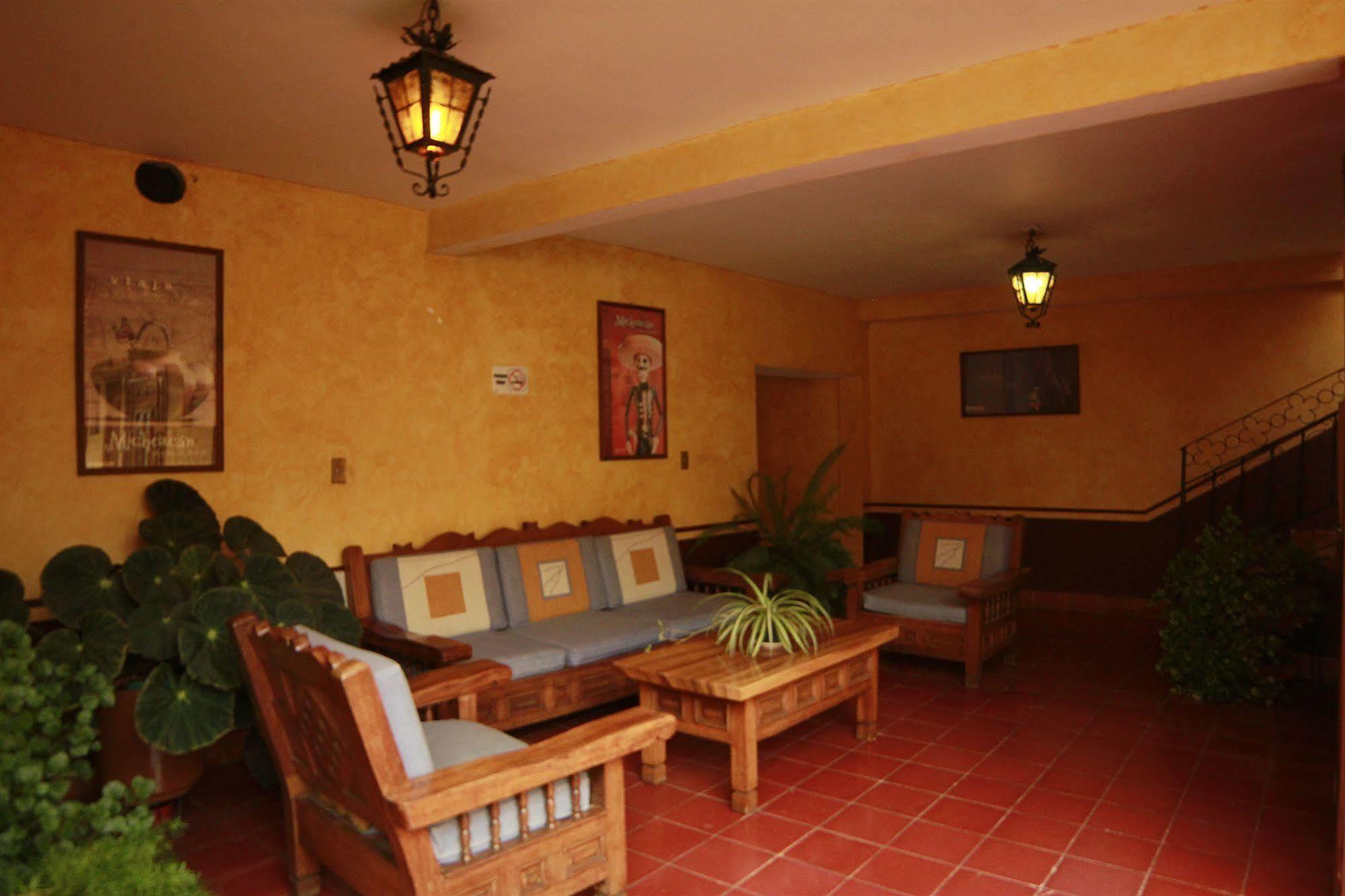 Posada De La Salud Пацкуаро Экстерьер фото